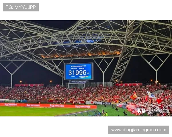 致敬最可爱的第12人一路同行感谢球迷的热情与坚守