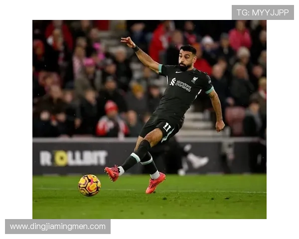 赫斯基：伊萨克在无法进球时应提升体能并为比赛做出更多贡献