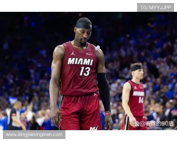 阿德巴约上半场三分球6投4中 罚球全中斩获20分4篮板表现惊艳